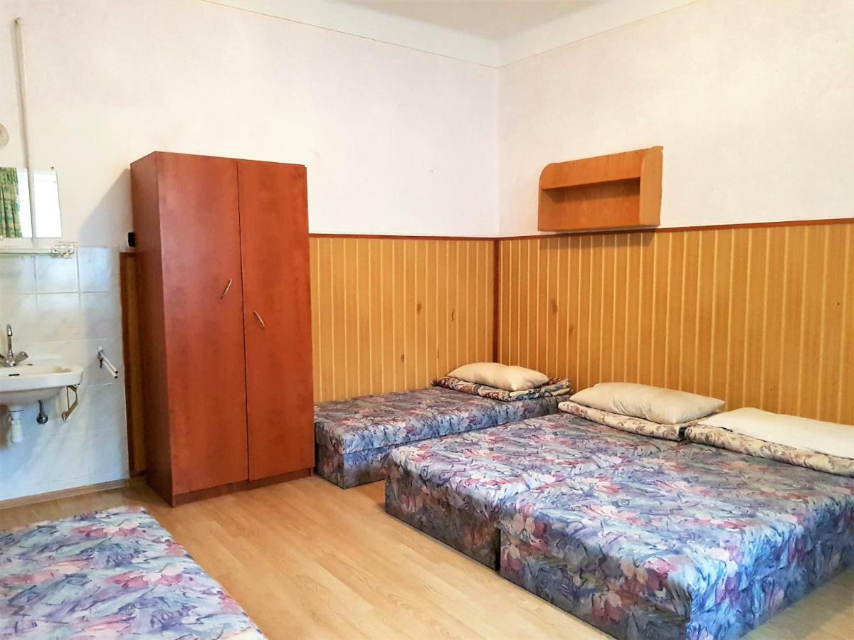 Muskátli Vendégház Parád Exterior foto